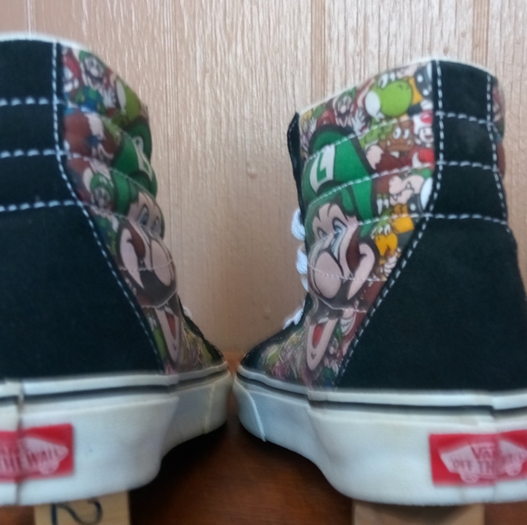 Vans x Nintendo SK8-Hi Super Mario Brothers - Picture 2 of 8